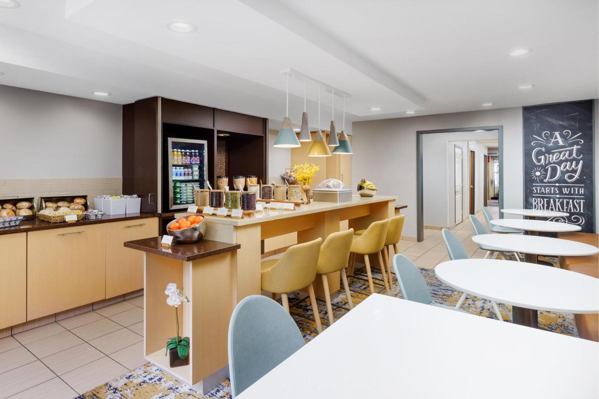 Towneplace Suites Philadelphia Хоршем Экстерьер фото